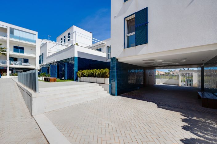 Image No.49-2 Bed Apartment for sale