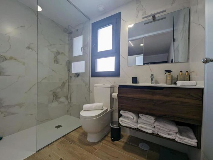 Image No.15-2 Bed Apartment for sale