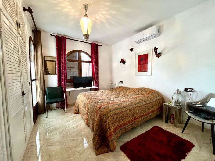 Image No.37-4 Bed Villa for sale