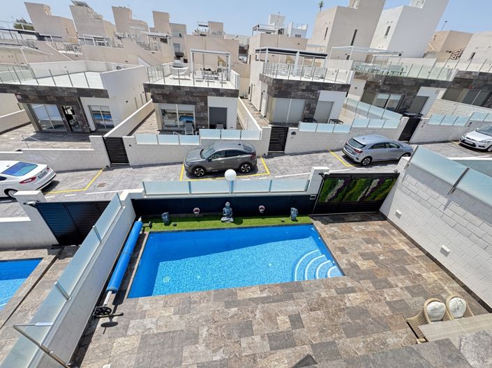 Image No.36-4 Bed Villa for sale