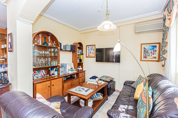 Image No.8-3 Bed Townhouse for sale