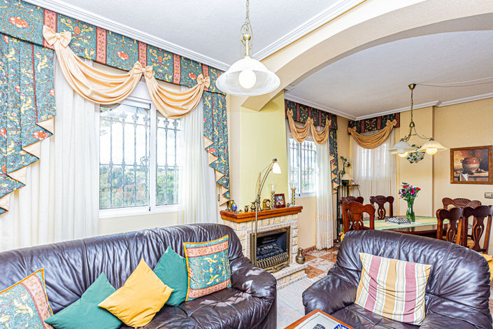 Image No.9-3 Bed Townhouse for sale