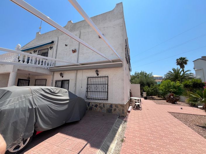 Image No.15-3 Bed Villa for sale