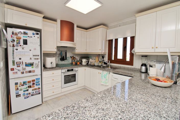 Image No.11-2 Bed Apartment for sale