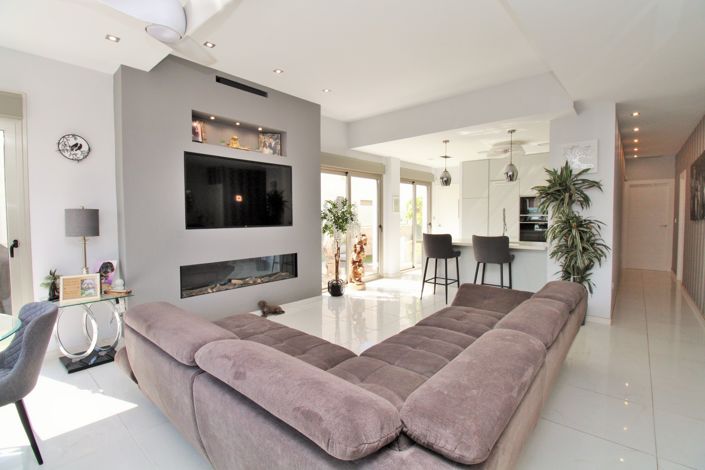 Image No.12-4 Bed Villa for sale