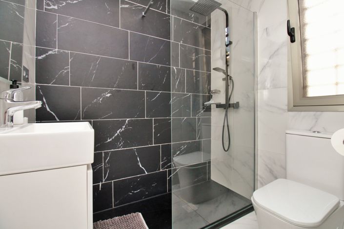 Image No.26-4 Bed Villa for sale