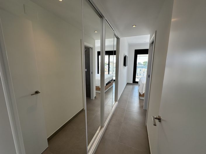 Image No.16-2 Bed Apartment for sale