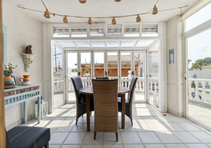 Image No.3-4 Bed Villa for sale