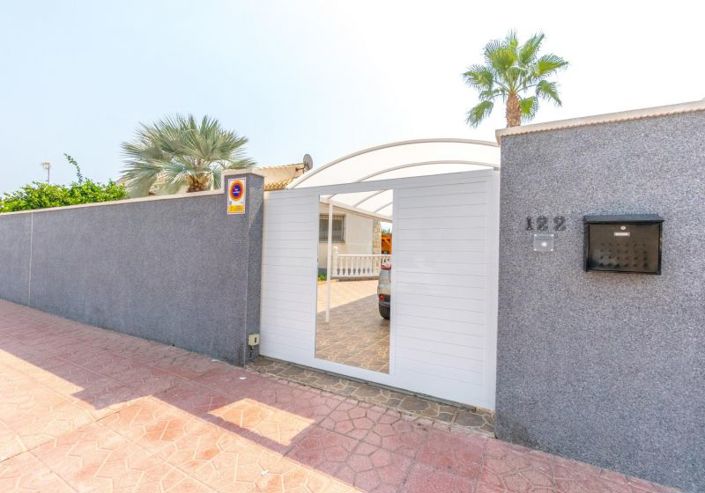 Image No.35-4 Bed Villa for sale