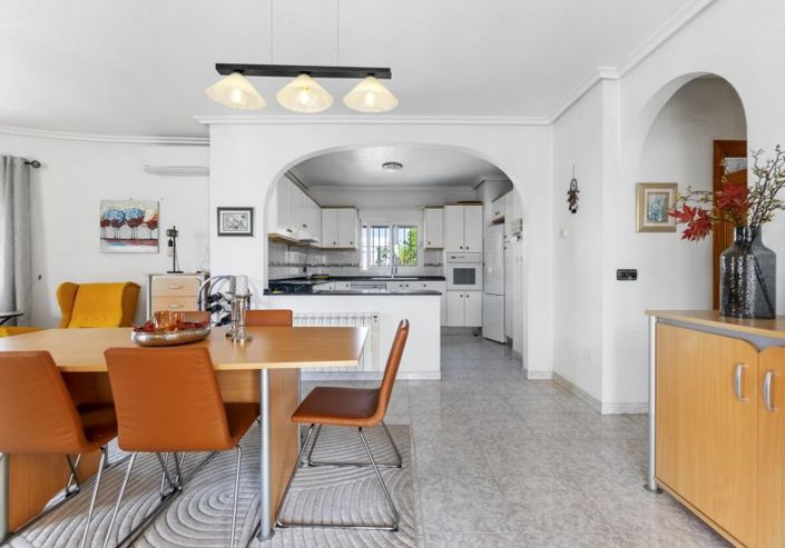 Image No.6-4 Bed Villa for sale