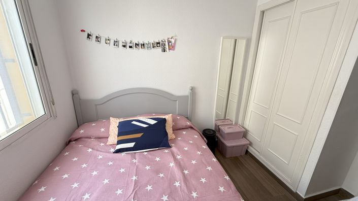 Image No.16-2 Bed Townhouse for sale