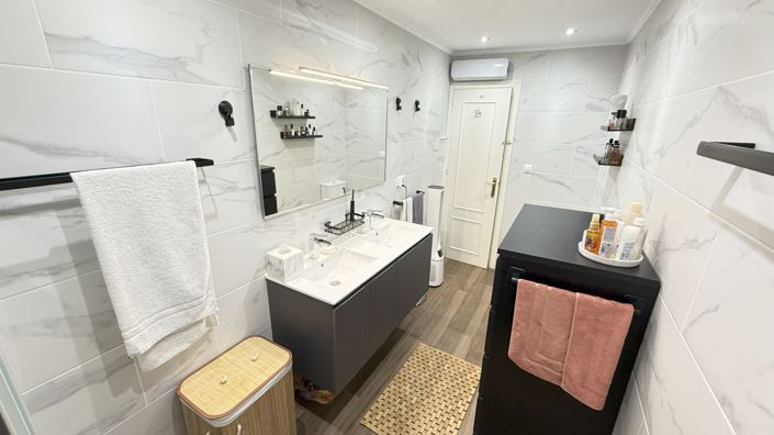 Image No.19-2 Bed Townhouse for sale