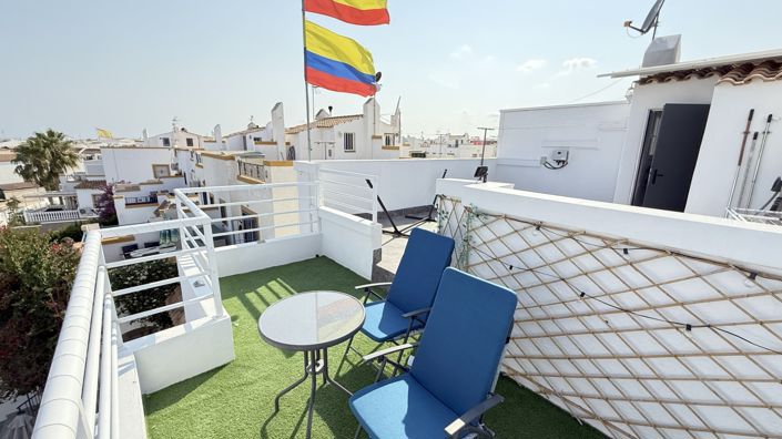 Image No.28-2 Bed Townhouse for sale