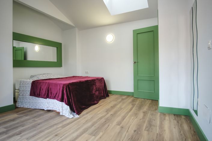 Image No.21-3 Bed Townhouse for sale