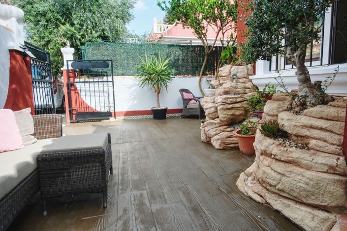 Image No.40-3 Bed Townhouse for sale