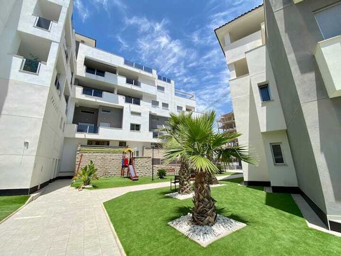 Image No.16-2 Bed Apartment for sale