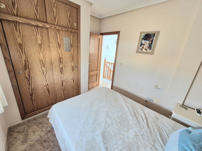 Image No.18-3 Bed Villa for sale