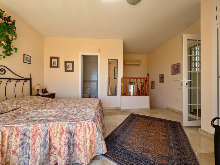 Image No.13-3 Bed Villa for sale