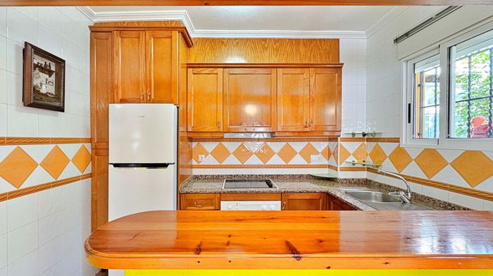 Image No.10-2 Bed Townhouse for sale