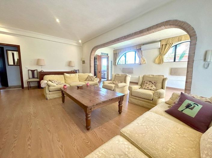 Image No.27-3 Bed Villa for sale