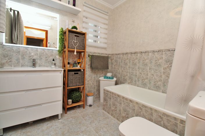 Image No.16-4 Bed Villa for sale