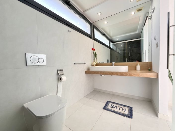 Image No.26-3 Bed Villa for sale