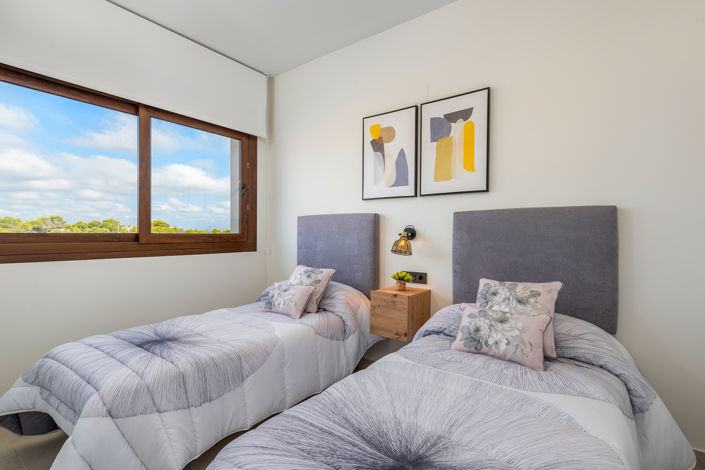 Image No.25-3 Bed Apartment for sale