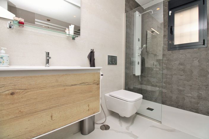 Image No.16-2 Bed Apartment for sale