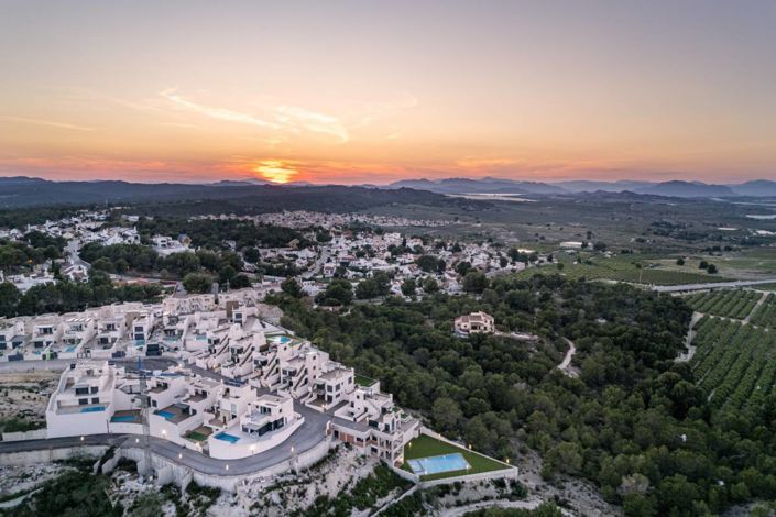 Image No.27-2 Bed Apartment for sale