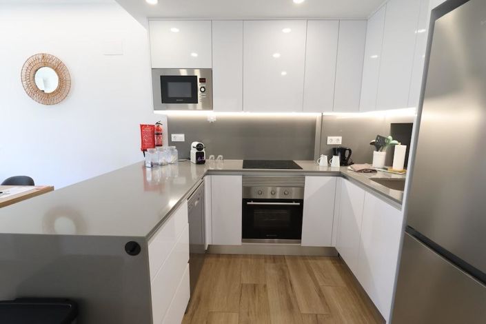 Image No.8-2 Bed Apartment for sale