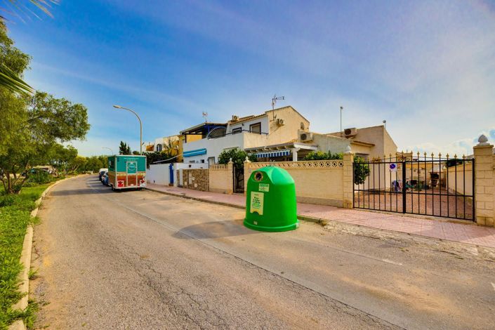 Image No.30-2 Bed Villa for sale