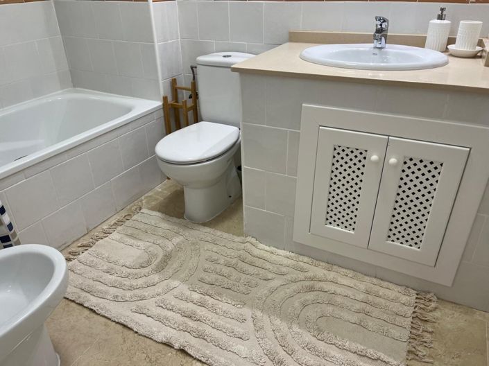 Image No.17-2 Bed Apartment for sale