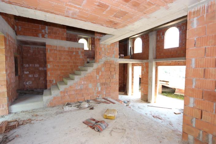 Image No.9-8 Bed Villa for sale