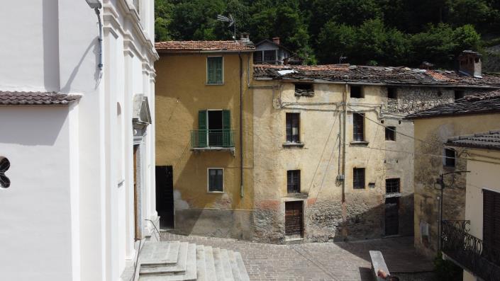 Image No.4-4 Bed House for sale