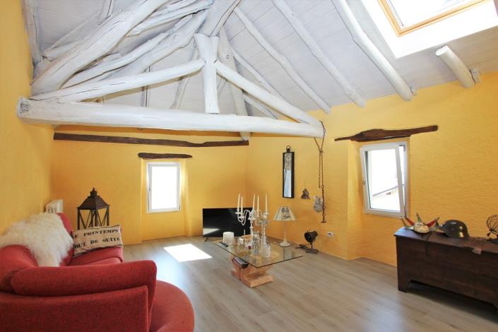 Image No.25-3 Bed House for sale