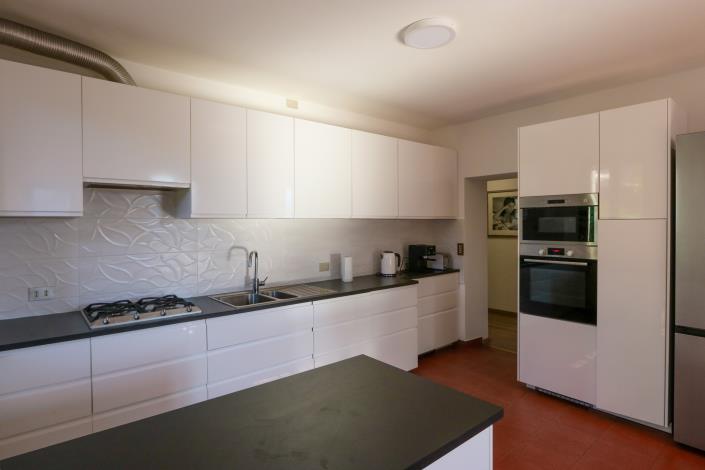 Image No.4-7 Bed House/Villa for sale