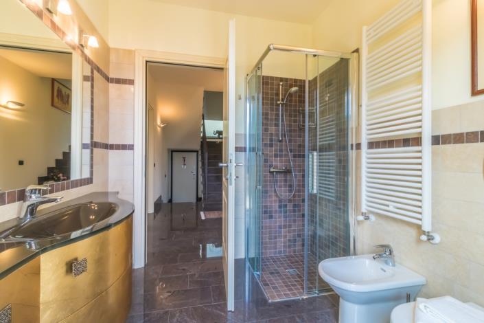 Image No.21-6 Bed Villa / Detached for sale