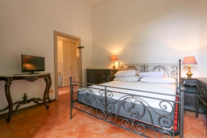 Image No.22-2 Bed Apartment for sale