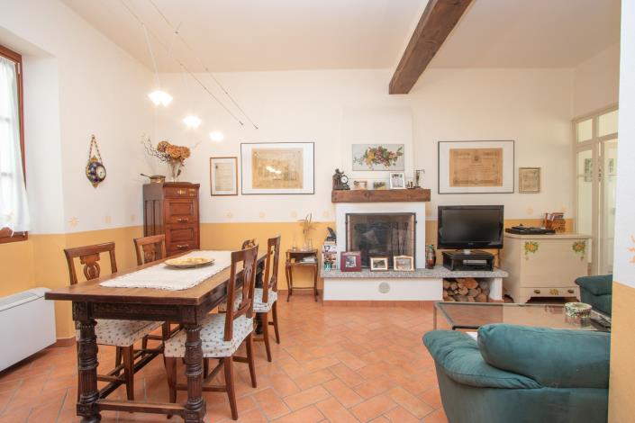 Image No.9-3 Bed House for sale