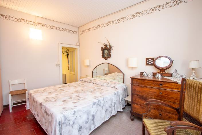 Image No.16-3 Bed House for sale