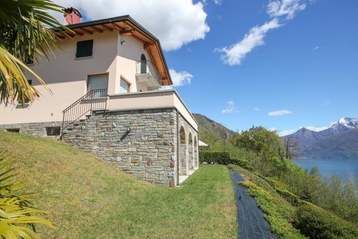 Image No.2-4 Bed Villa for sale