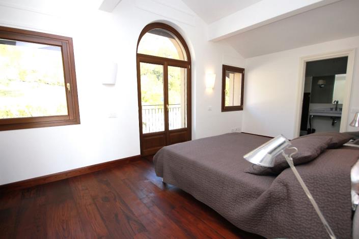 Image No.7-4 Bed Villa for sale