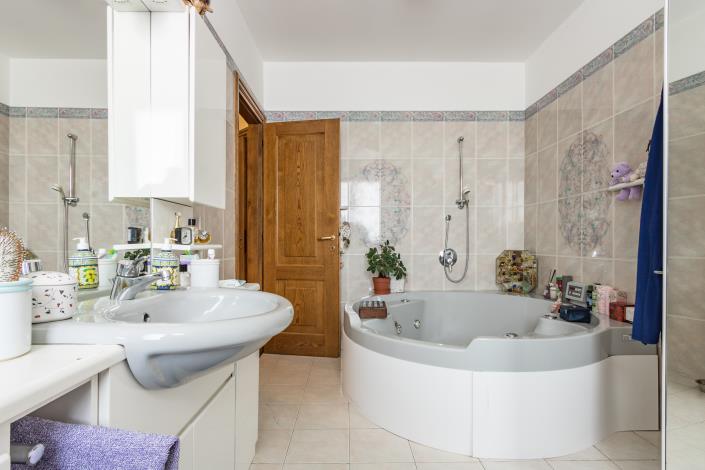 Image No.36-3 Bed Villa for sale