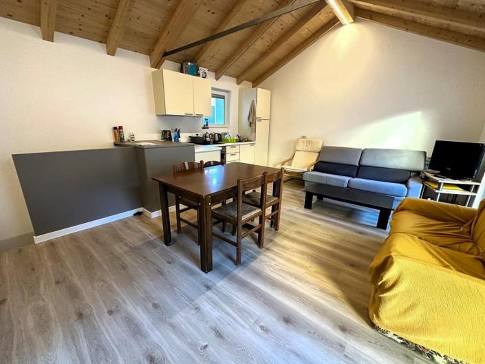 Image No.6-2 Bed House for sale