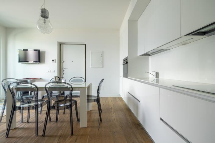 Image No.20-2 Bed Apartment for sale