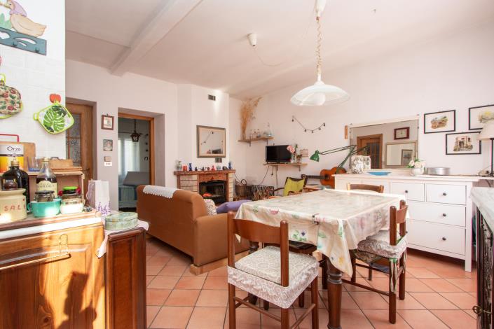 Image No.5-4 Bed House for sale