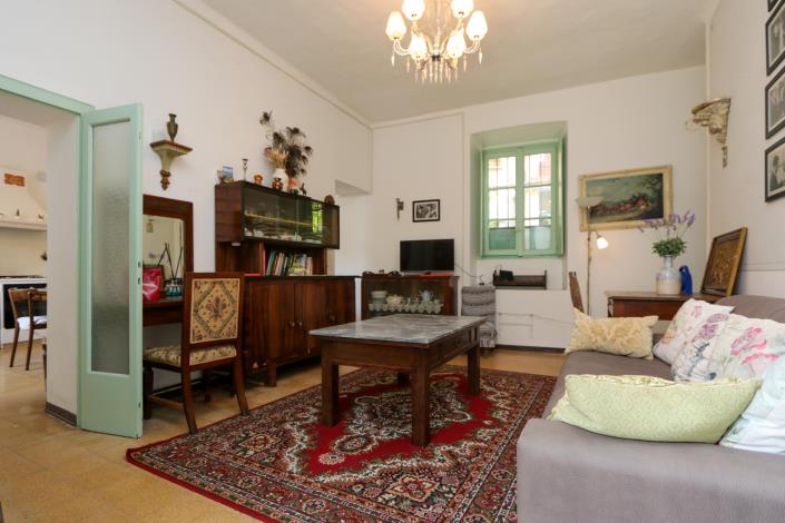 Image No.1-2 Bed House for sale