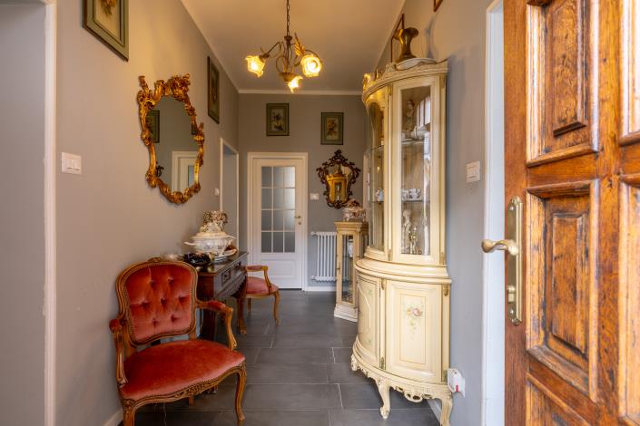 Image No.8-3 Bed House for sale