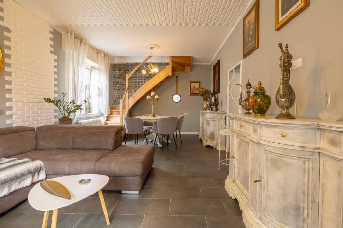 Image No.9-3 Bed House for sale