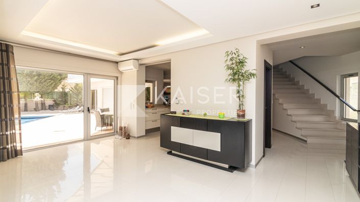 Image No.13-4 Bed Villa for sale